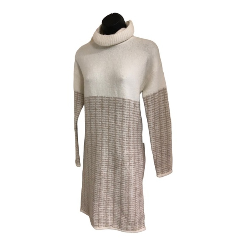 Tahari cream tan cozy Oversized collar extra long turtleneck sweater dress sz‎ L